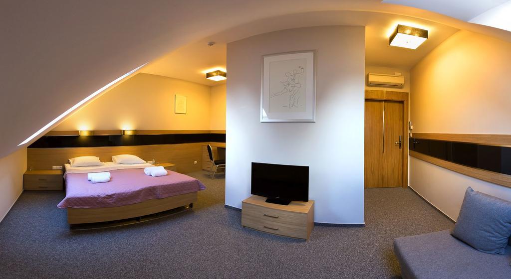 Hotel Karo Radom Room photo