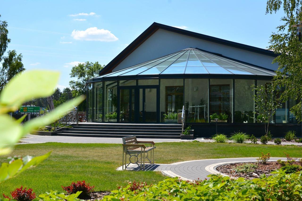 Hotel Karo Radom Exterior photo